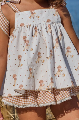 "Mini Martinica" Blusa muñequitas+braga volante vichy camel